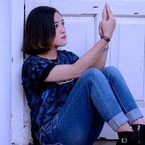 50 Things You Need to Know About Betrayal Trauma 50 THINGS YOU NEED TO KNOW ABOUT BETRAYAL TRAUMA